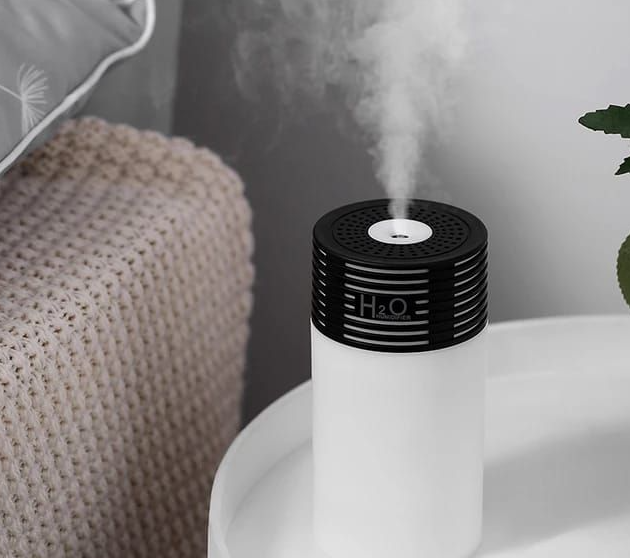 Pure Aura Mini Ultrasonic Aroma Diffuser With LED Light – Relax Anywhere 🌿